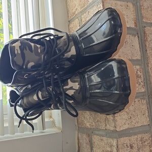 Green and Navy Blue Duck Boots